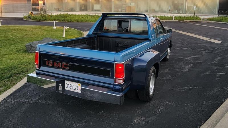 gmc-s-15-dually-rear-1.jpg