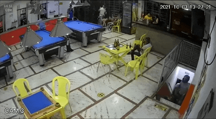 3745420362_RmhAlgQz_cf0981b67c8ba41c28fefe6325d849018c46c48e.gif