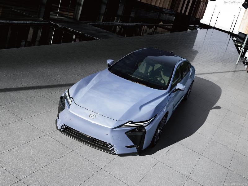 Lexus-ES-2026-1280-7573129b1b88f36728c71bc4d00b1cdba2.jpg