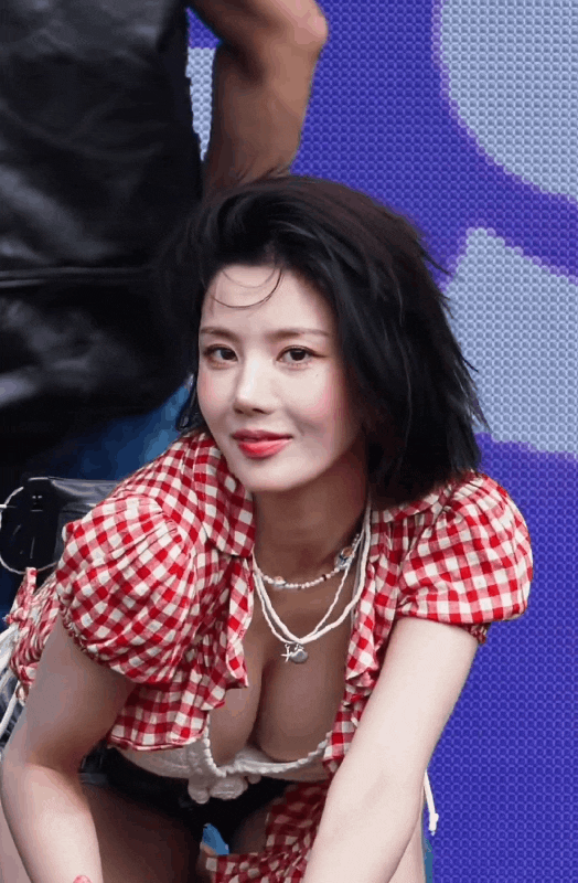 73884789163d4b56a4a7eb5f3aca7f70_20250706_211354_468.gif