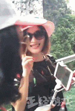 1595558517-1.gif