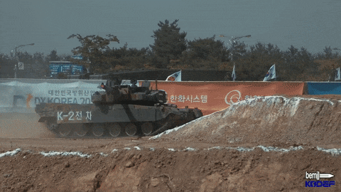 1598928556-1.gif