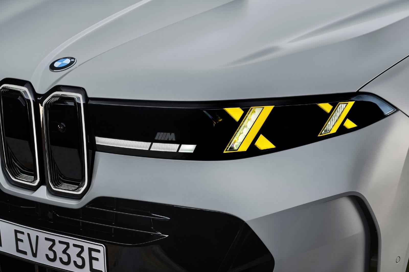P90646121_lowRes_bmw-x5-m60e-xdrive-0.jpg