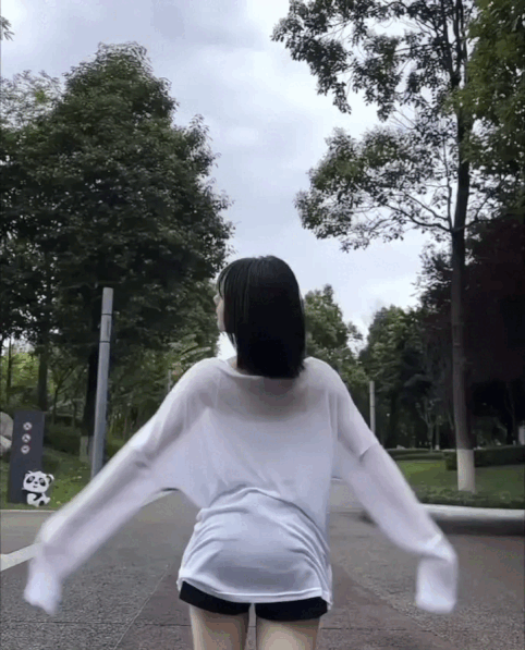 ezgif－8f036c7723655d.gif