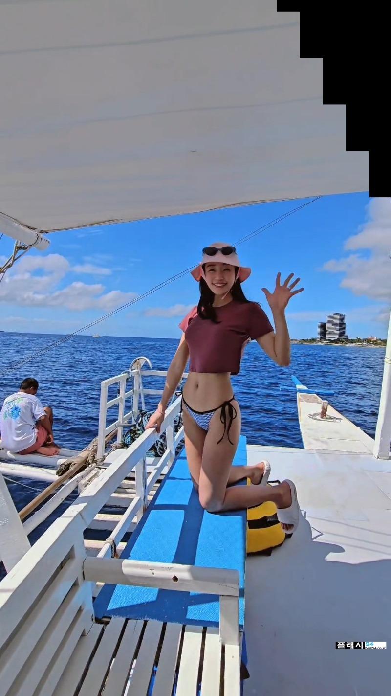 휴가지에서 남자친구 시점 행복함.jpeg