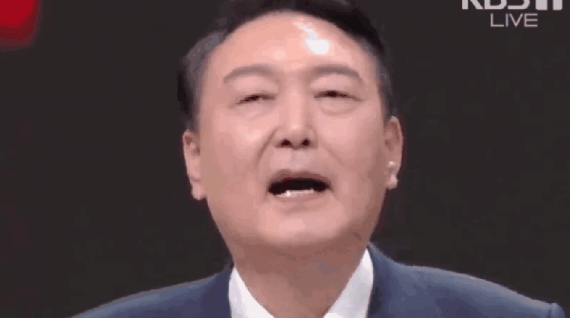 boba1751852306_195647357.gif