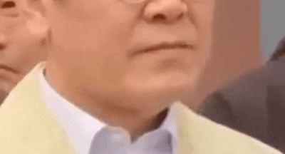1961055ec0e4e9770.gif