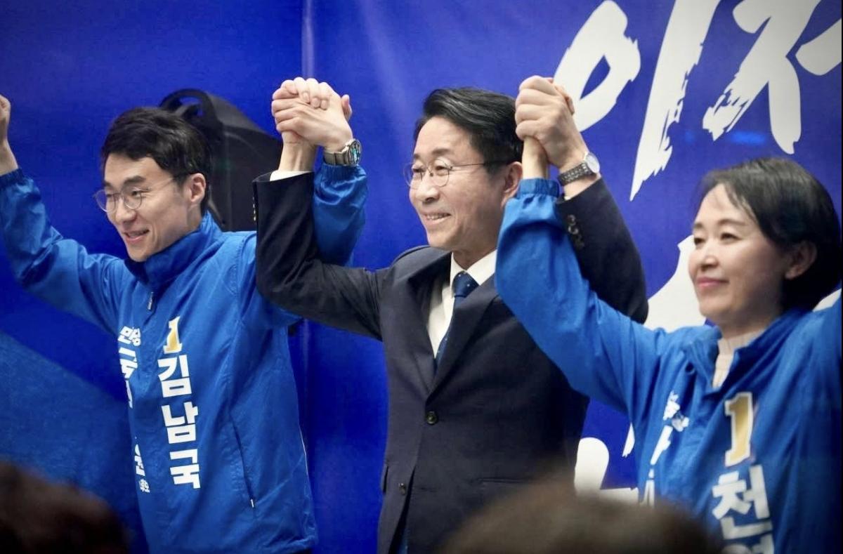 스크린샷_12-5-2026_104211_www.facebook.com.jpeg