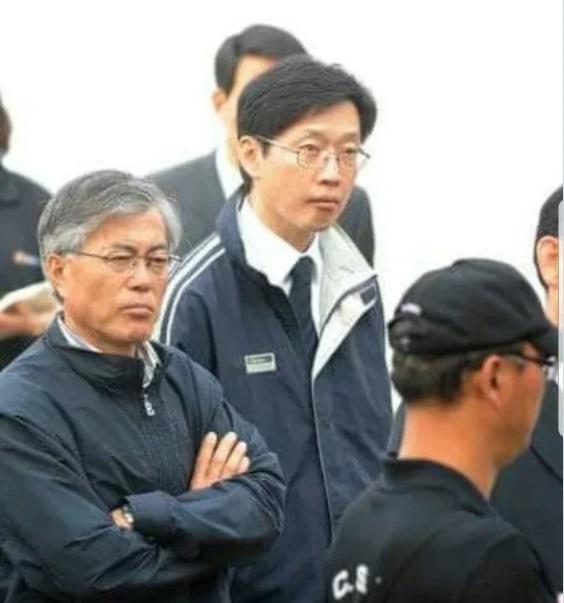 문재인김경수.jpg