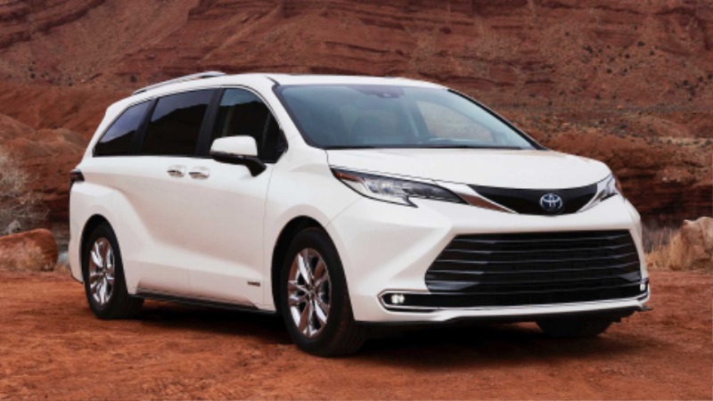 2021-toyota-sienna.jpg