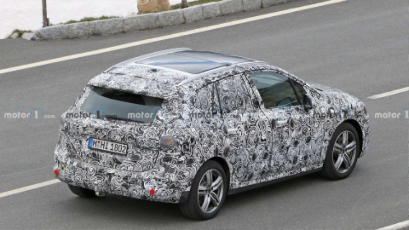 bmw-2-series-active-tourer-spy-photo (1).jpg