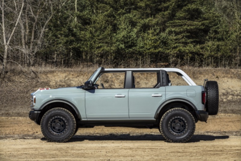 Ford-Bronco-Features-11.jpg
