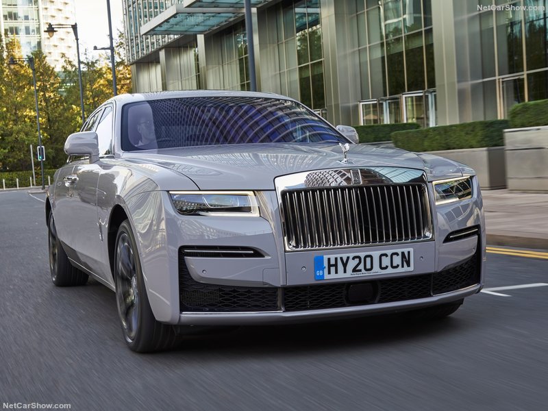 Rolls-Royce-Ghost-2021-800-10.jpg