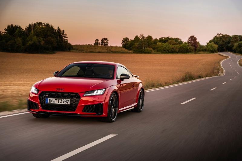 audi-tts-competition-plus-and-bronze-selection-2.jpg