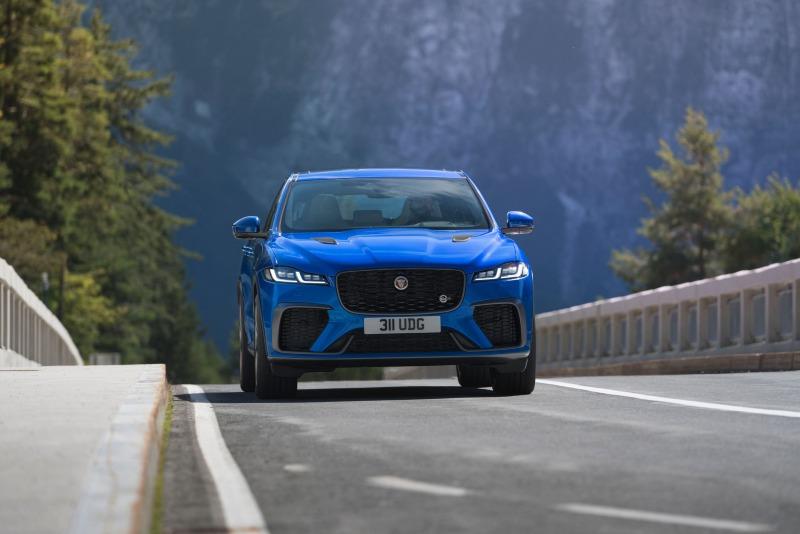 Jaguar-F-Pace-SVR-3.jpg