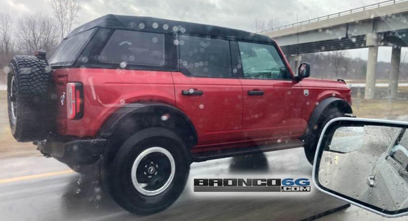 2021-Ford-Bronco-With-Sport.jpg