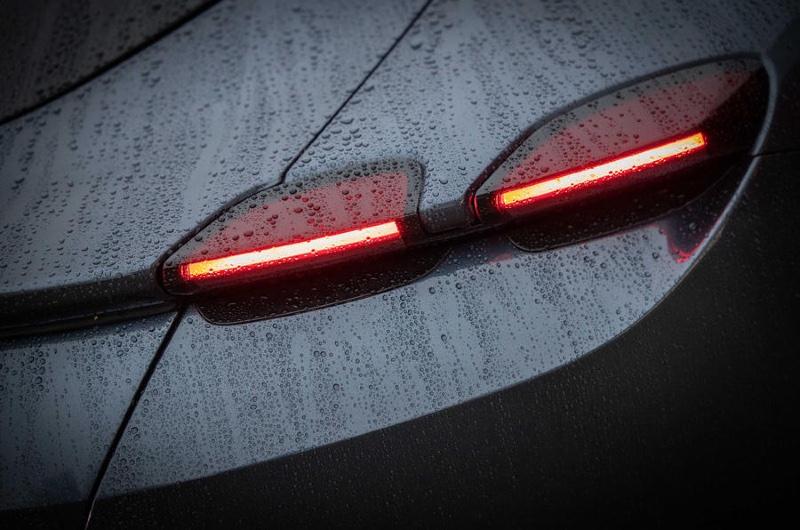 5-ferrari-roma-2021-uk-first-drive-review-rear-lights.jpg