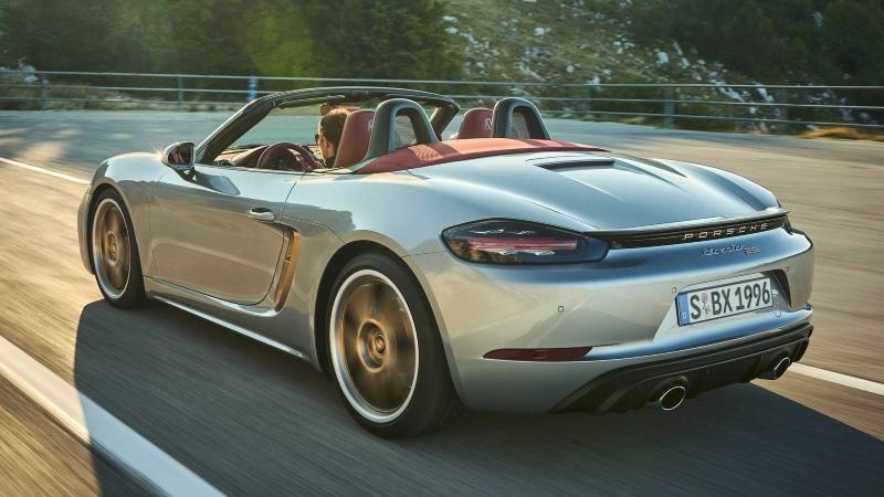 2021-porsche-boxster-25-rear.jpg