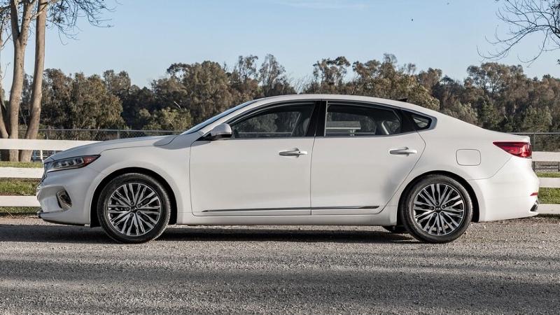 2020-Kia-Cadenza-17.jpg