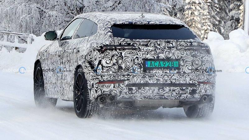 2022-lamborghini-urus-evo-spy-photos.jpg