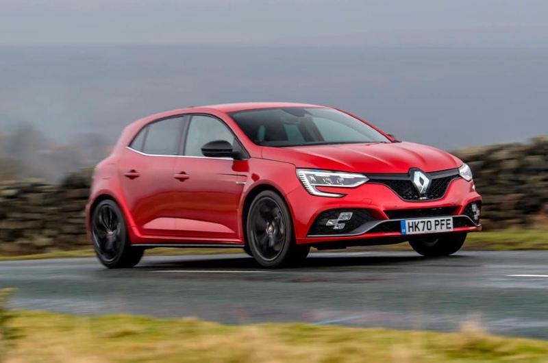 9-renault-megane-rs-300-edc-2021-uk-first-drive-review-on-road-front.jpg