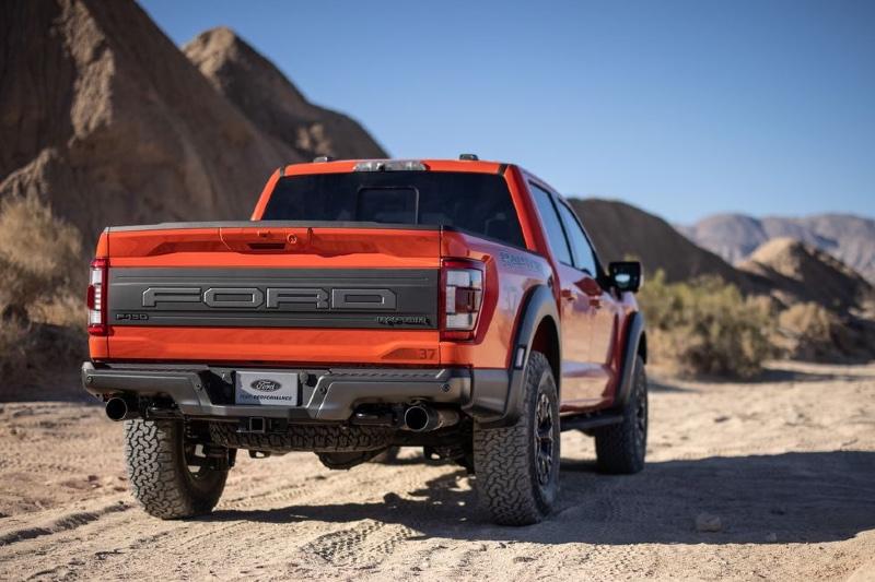 2021-ford-f-150-raptor-113-1612285325.jpg