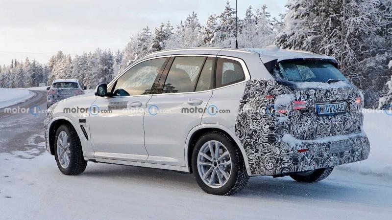 bmw-ix3-facelift-spy-photo-5.jpg