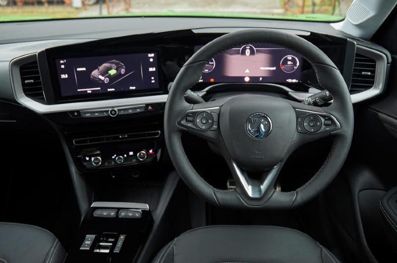 15-vauxhall-mokka-e-2021-uk-first-drive-review-dashboard.jpg