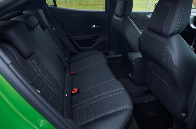 19-vauxhall-mokka-e-2021-uk-first-drive-review-rear-seats.jpg