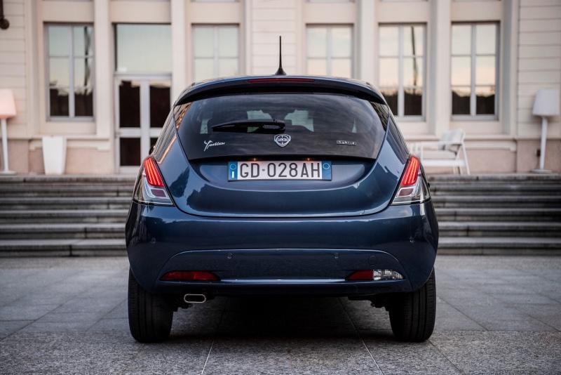 Lancia-Ypsilon-18.jpg