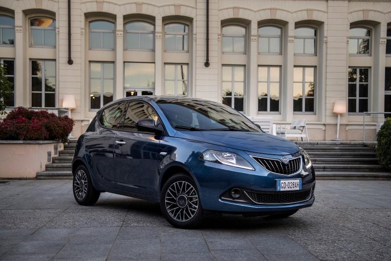 Lancia-Ypsilon-20.jpg