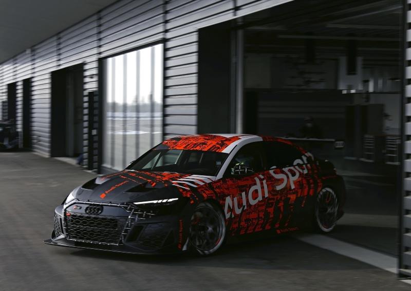 Audi-RS3-LMS-21.jpg