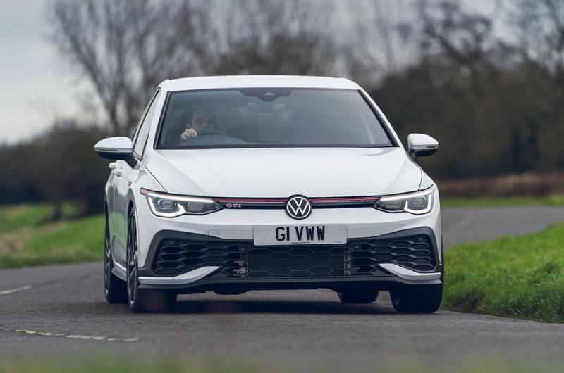 16-vw-golf-gti-clubsport-2021-uk-first-drive-review-cornering-front.jpg