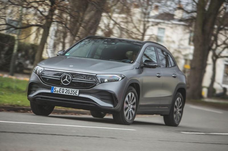 1-mercedes-benz-eqa-2021-uk-first-drive-review-hero-front.jpg