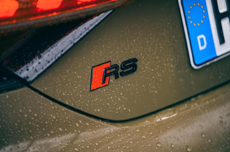10-audi-rs-e-tron-gt-2021-lhd-first-drive-review-rear-badge.jpg
