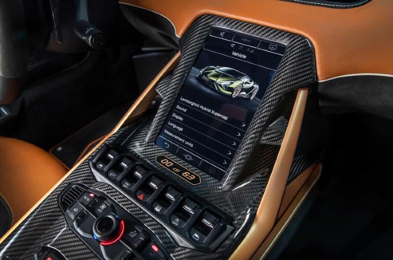 8-lamborghini-sian-2021-uk-first-drive-review-centre-console.jpg