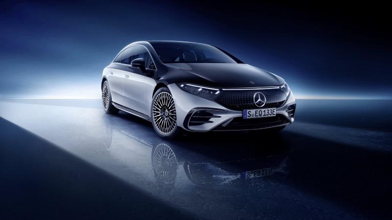 2022-Mercedes-Benz-EQS-50.jpg