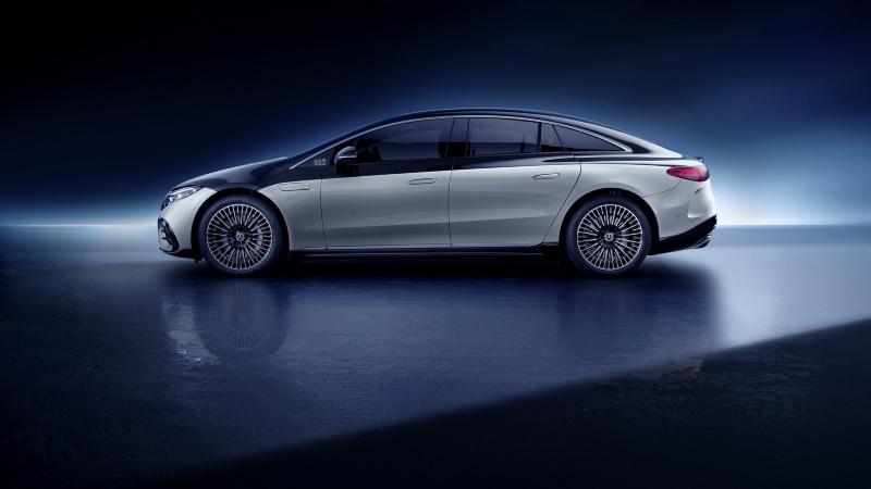 2022-Mercedes-Benz-EQS-55.jpg