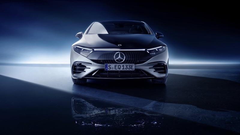 2022-Mercedes-Benz-EQS-57.jpg