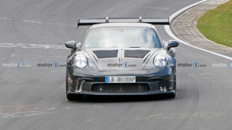 new-porsche-911-gt3-rs-spied-at-the-nurburgring (8).jpg