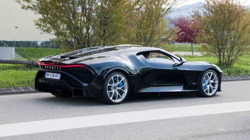 bugatti-la-voiture-noire-spotted-in-the-wild.jpg