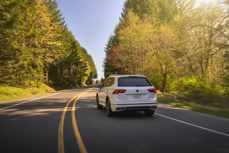 2022-Volkswagen-Tiguan-LWB-19.jpg