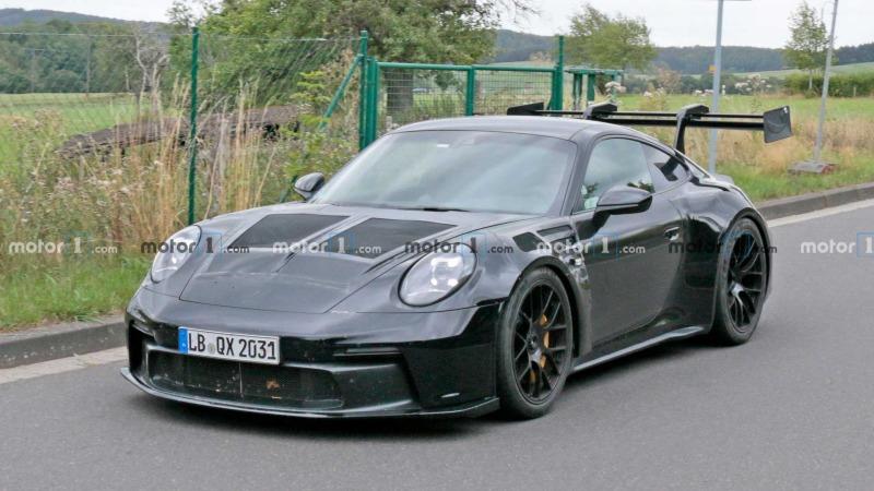 2022-porsche-911-gt3-rs-spy-photo (14).jpg