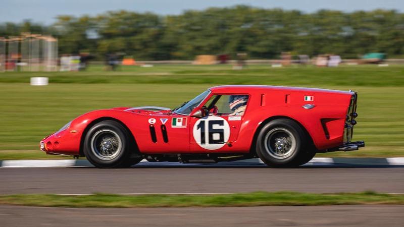 ferrari-250-gt-swb-breadvan-john-richardson.jpg