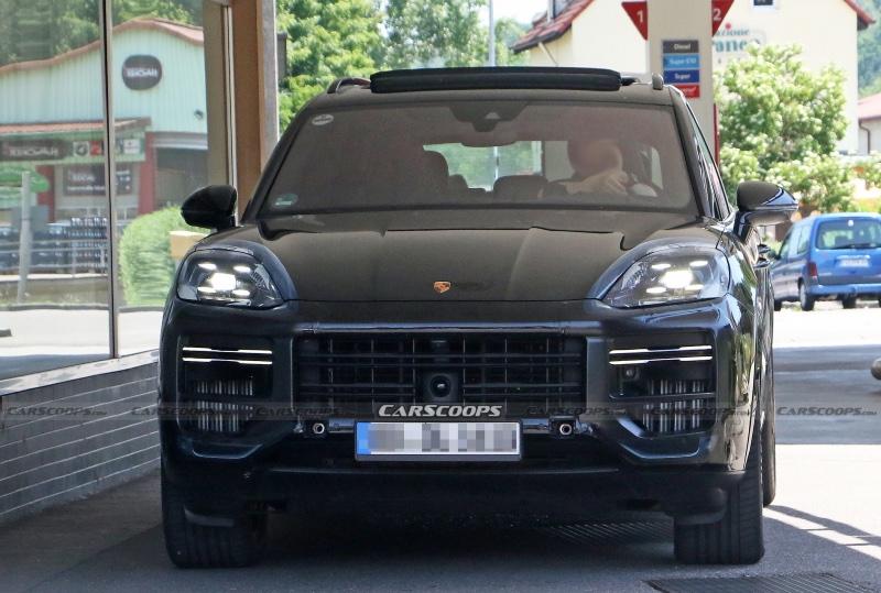 2022-Porsche-Cayenne-Facelift-carpix-17.jpg