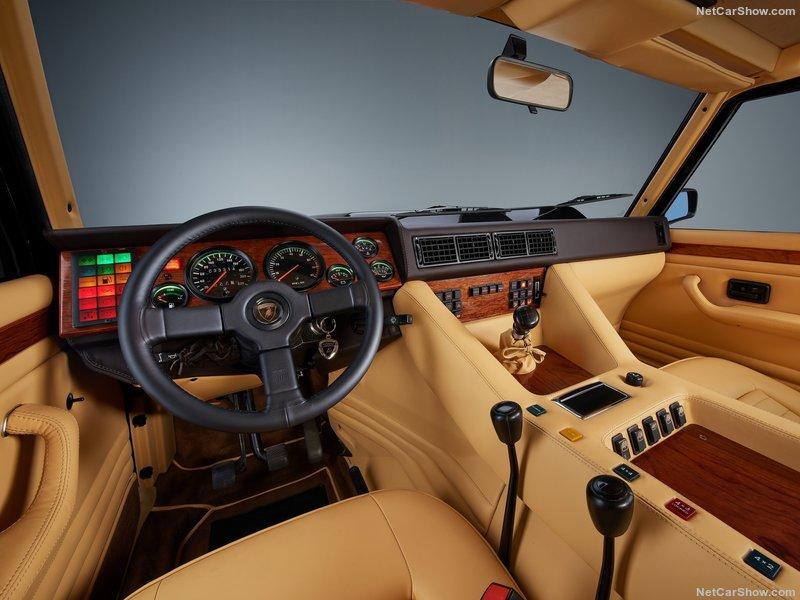 Lamborghini-LM-1986-800-24.jpg