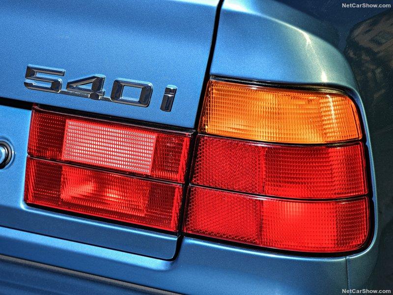 BMW-5-Series-1992-800-2b 19.jpg