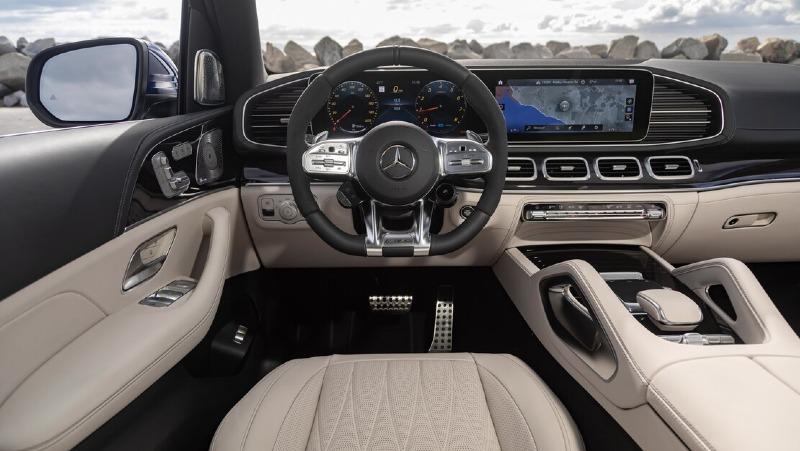 2021-Mercedes-AMG-GLE-63-S-interior-9.jpg