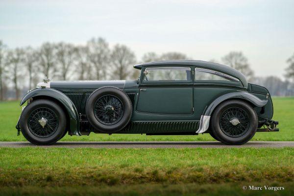 bentley-blue-train-8-cylinder-british-racing-green-02-2170fccc.jpg