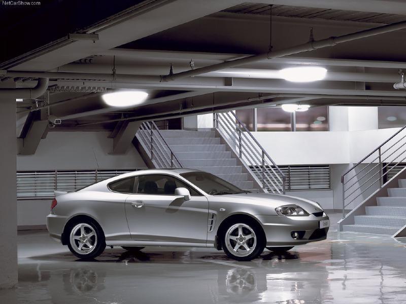 Hyundai-Coupe-2005-1024-04.jpg